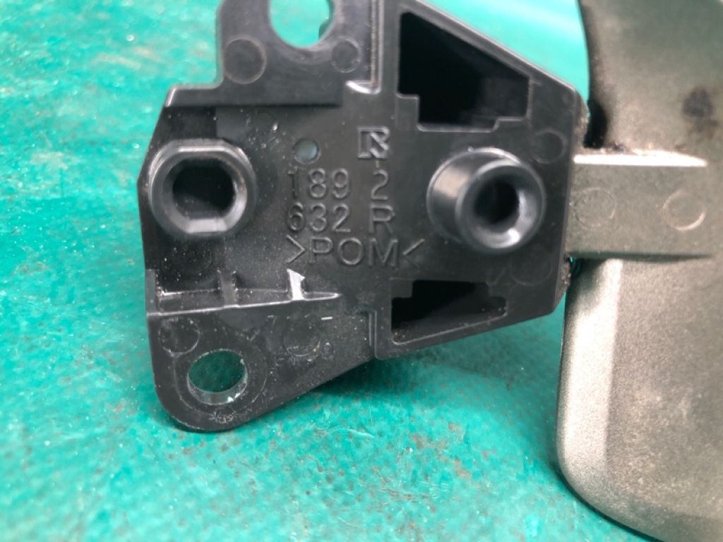 84610-53110 | Пелюстки перемикання передач прав. LEXUS NX 14-21 - Фото 5