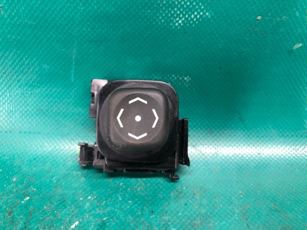 89235-33010 | Кнопка регулювання кермової колонки LEXUS NX 14-21
