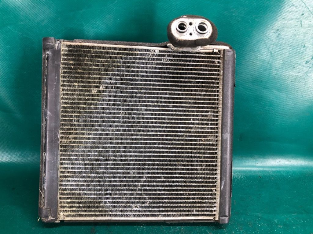 88501-06110 | Випарник кондиціонера TOYOTA CAMRY 40 06-11