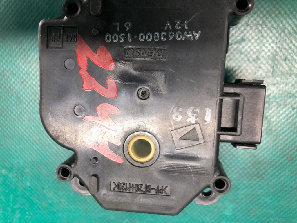 80224-STX-A01 | Моторчик заслінки пічки задн. ACURA MDX (YD2) 06-13 - Фото 5