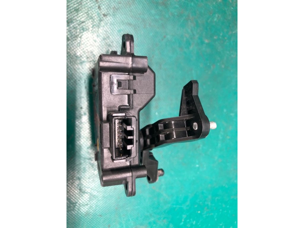 79160-SZA-305 | Моторчик заслонки печки ACURA MDX (YD2) 06-13 - Фото 4