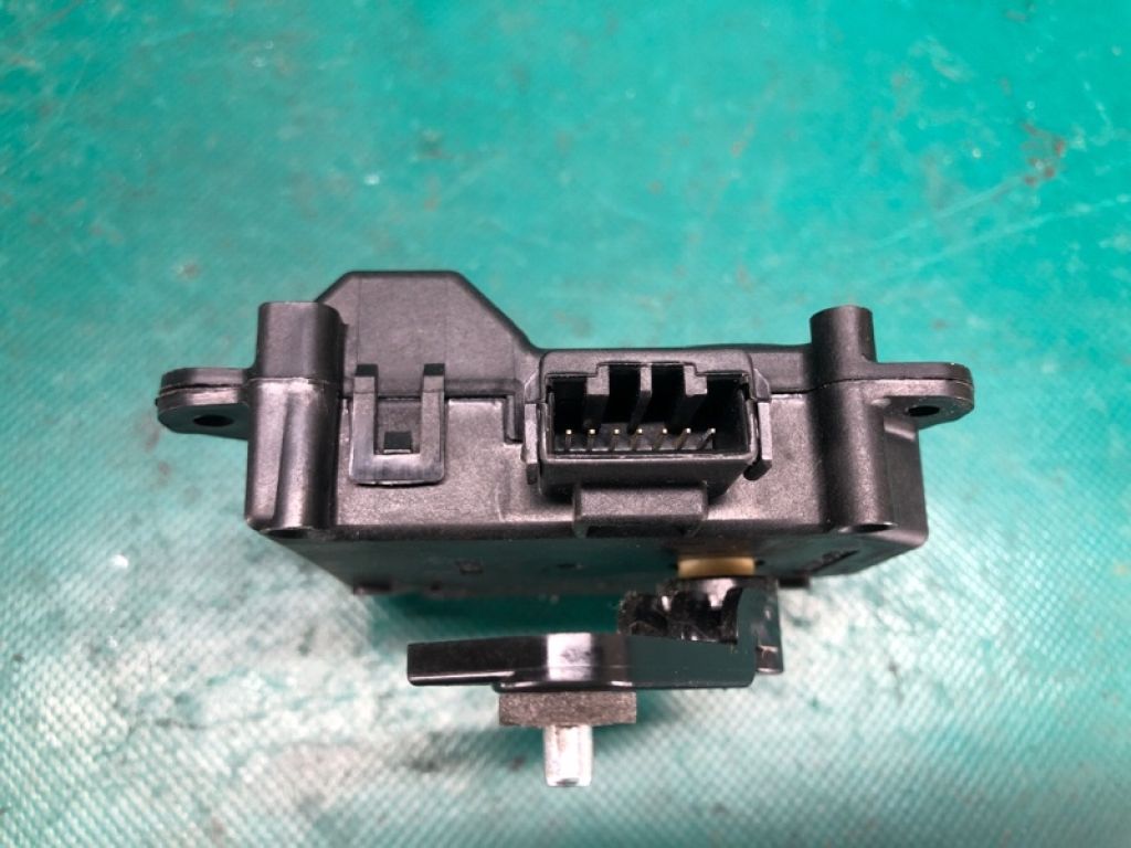 79170-SZA-305 | Моторчик заслінки пічки ACURA MDX (YD2) 06-13 - Фото 4