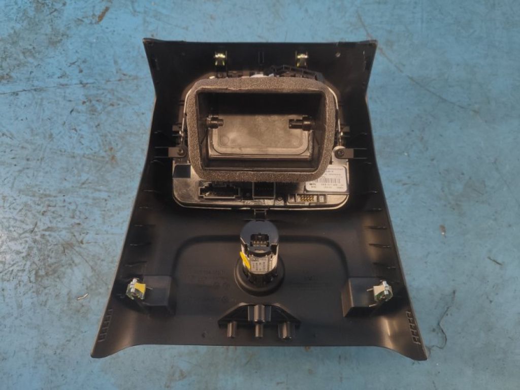 95B 864 378 D | Дефлектор воздушный PORSCHE MACAN 18-22 - Фото 4