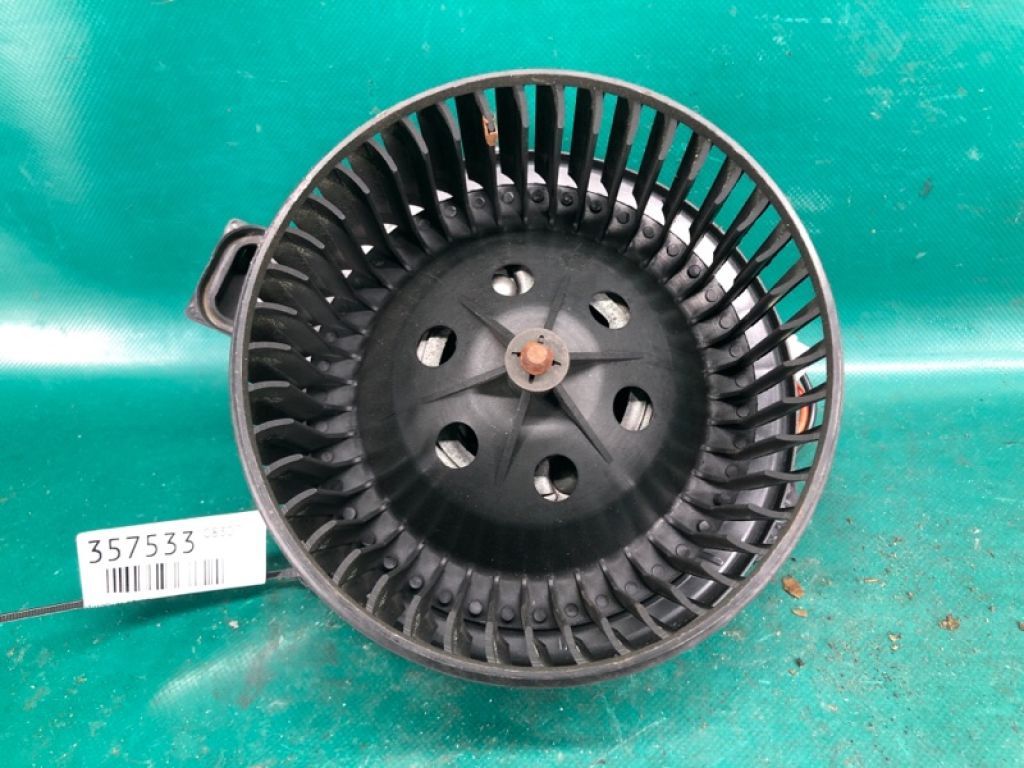 TD11-61-B10 | Моторчик пічки MAZDA CX-9 06-16