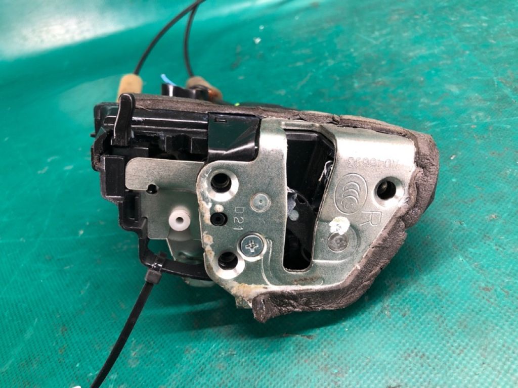 69050-06100 | Замок двері задн. прав. TOYOTA CAMRY 40 06-11 - Фото 6