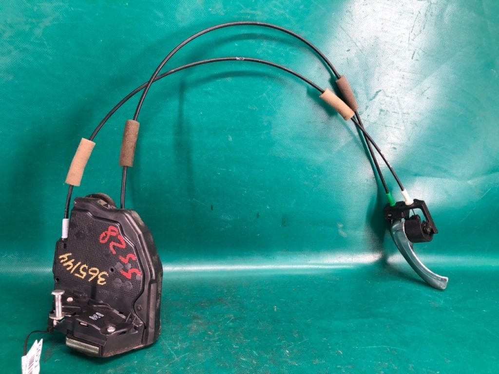 69060-06100 | Замок двері задн. лів. TOYOTA CAMRY 40 06-11