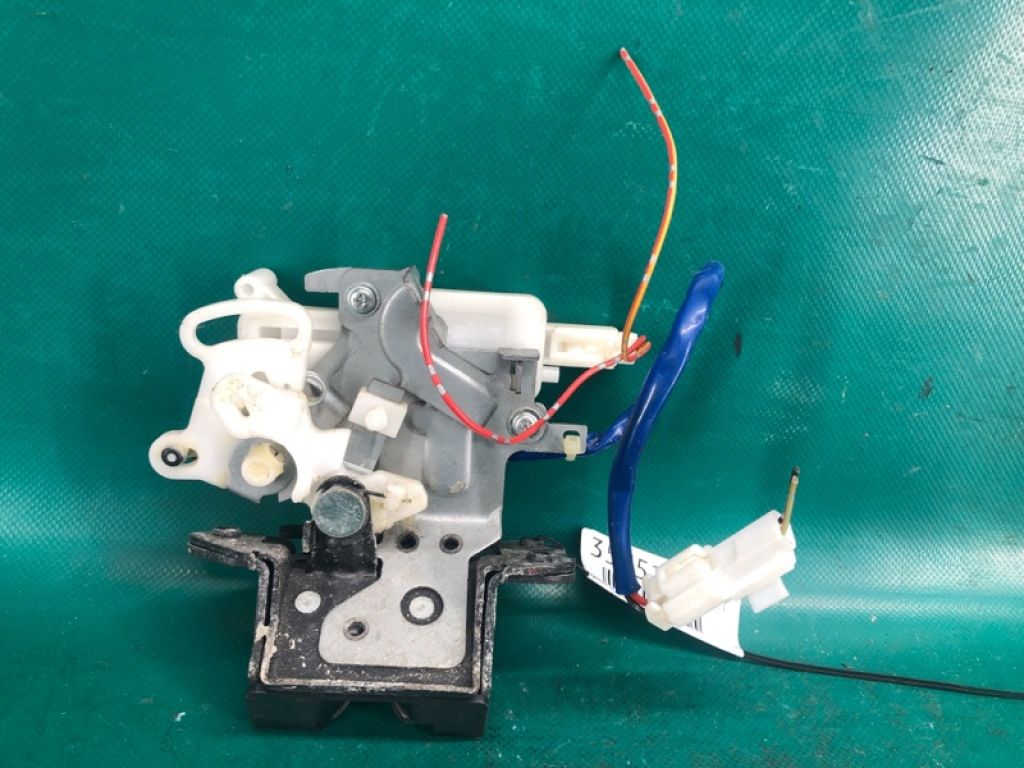 TD11-62-310B | Замок кришки багажника MAZDA CX-9 06-16 - Фото 3