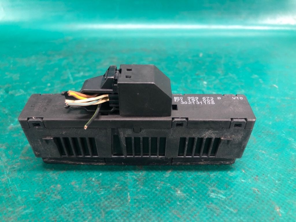8R0 959 673 B V10 | Кнопка курсової стійкості AUDI Q5 08-16 - Фото 3