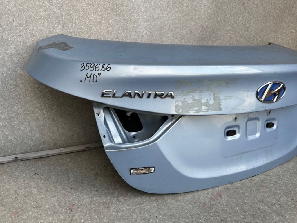 69200-3Y010 | Крышка багажника HYUNDAI ELANTRA MD 10-15 - Фото 4