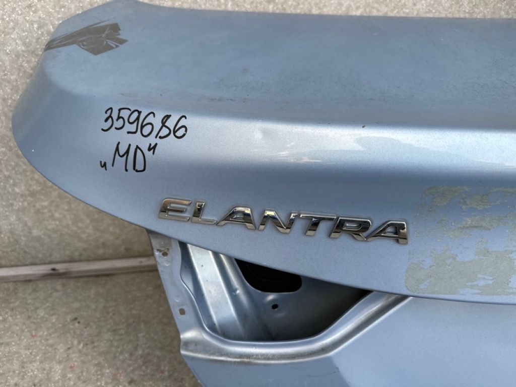 69200-3Y010 | Крышка багажника HYUNDAI ELANTRA MD 10-15 - Фото 5