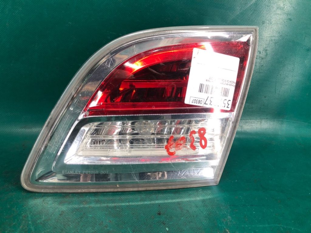 TD11-51-3F0F | Фонарь внутренний задн. прав. MAZDA CX-9 06-16