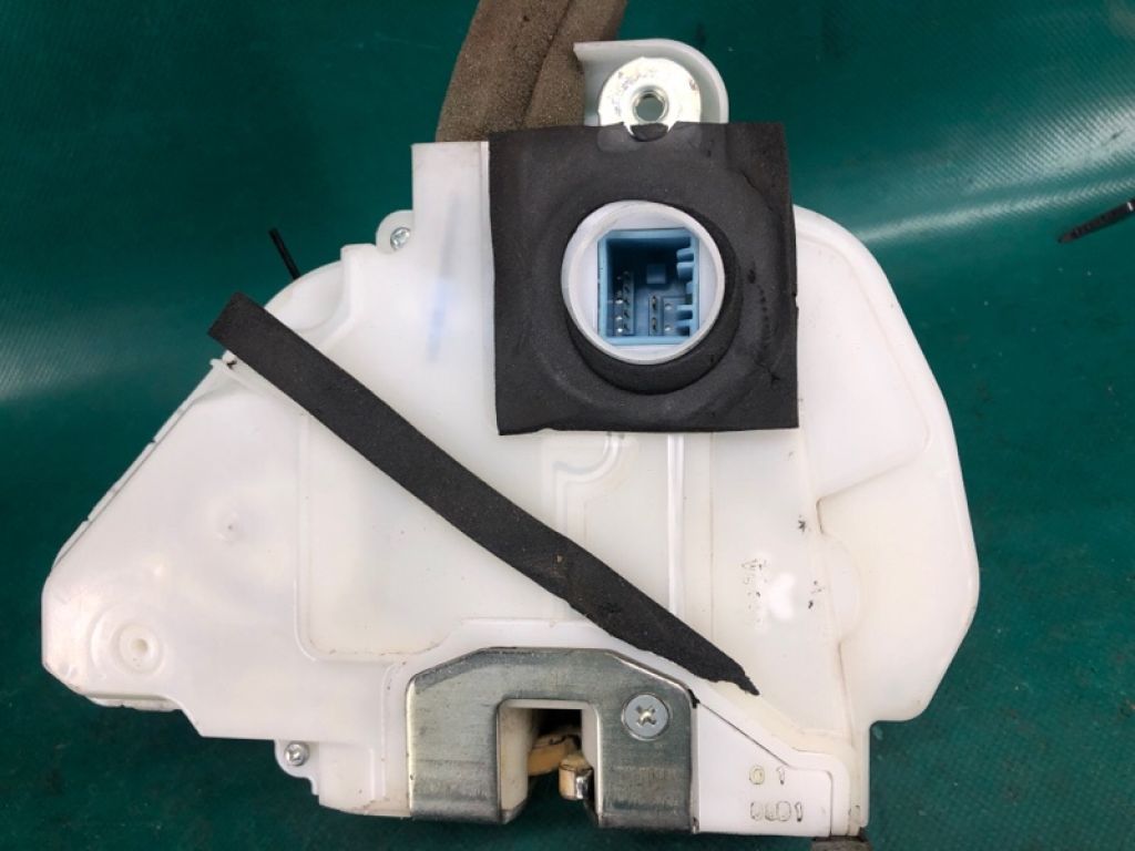 72110-STX-A13 | Замок двері передн. прав. ACURA MDX (YD2) 06-13 - Фото 2