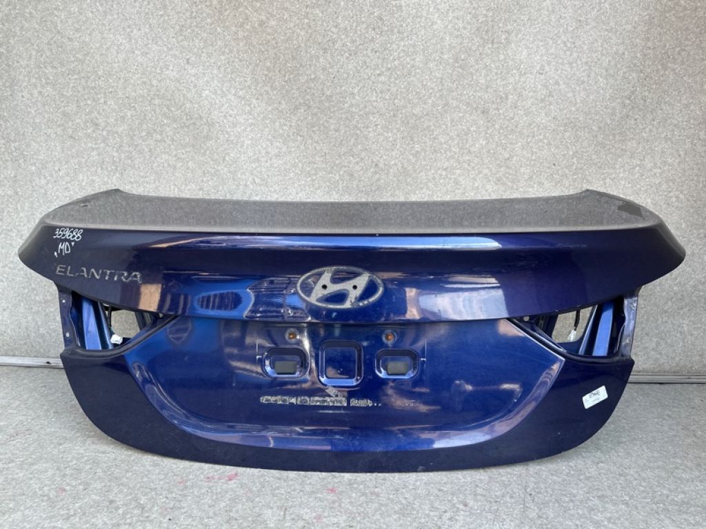 69200-3Y010 | Крышка багажника HYUNDAI ELANTRA MD 10-15 - Фото 2