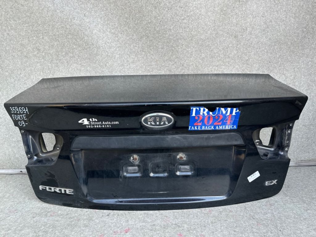 69200-1M060 | Крышка багажника KIA FORTE/CERATO TD 08-13 - Фото 2