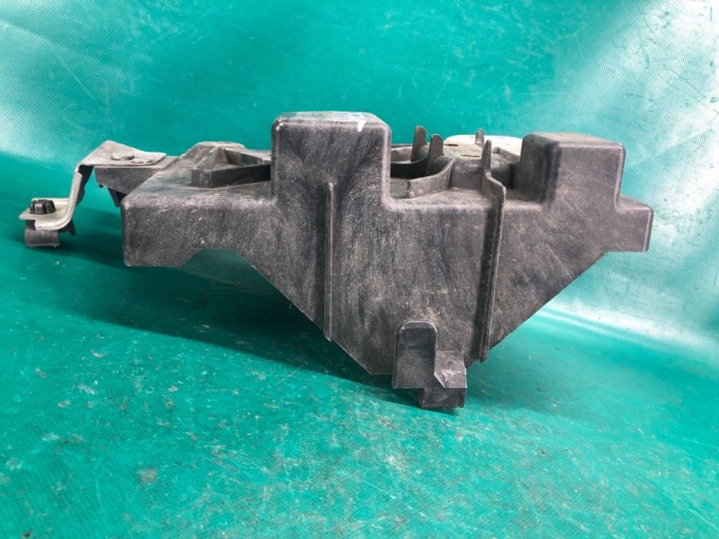 L206-56-041E | Полиця акумулятора MAZDA CX-9 06-16 - Фото 5