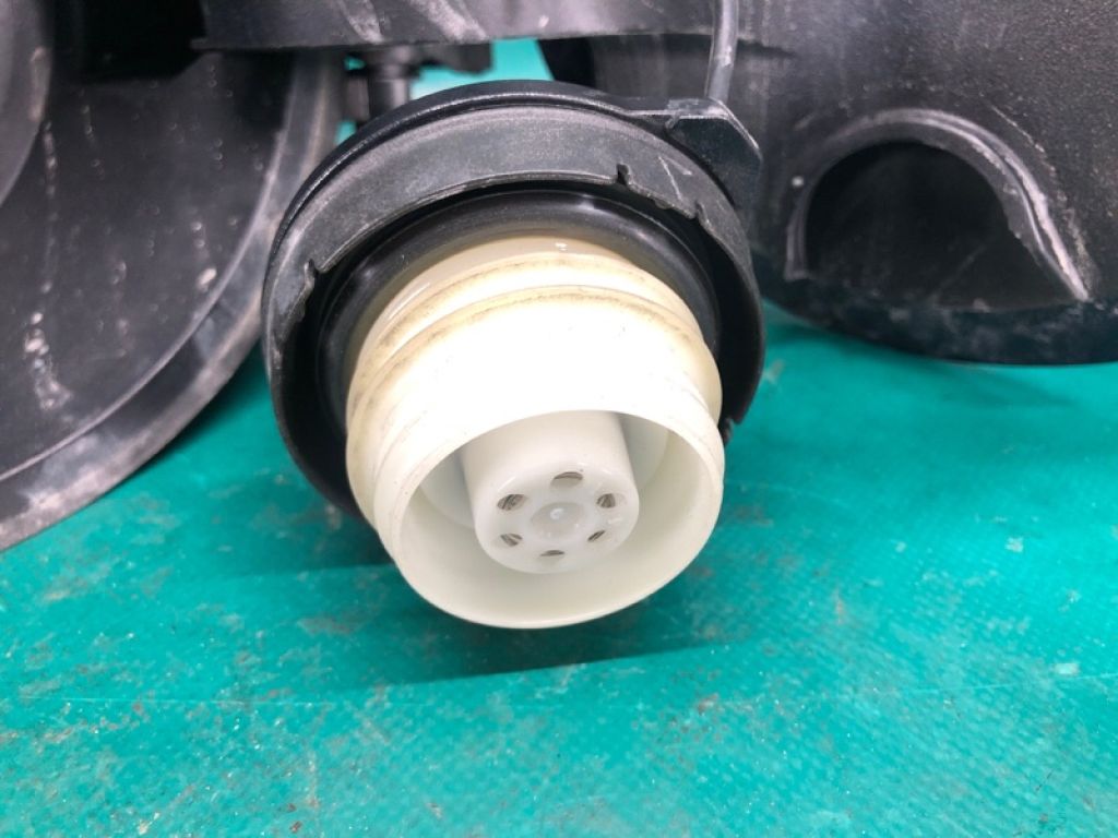 74481-STX-A02ZZ | Лючок топливного бака ACURA MDX (YD2) 06-13 - Фото 4