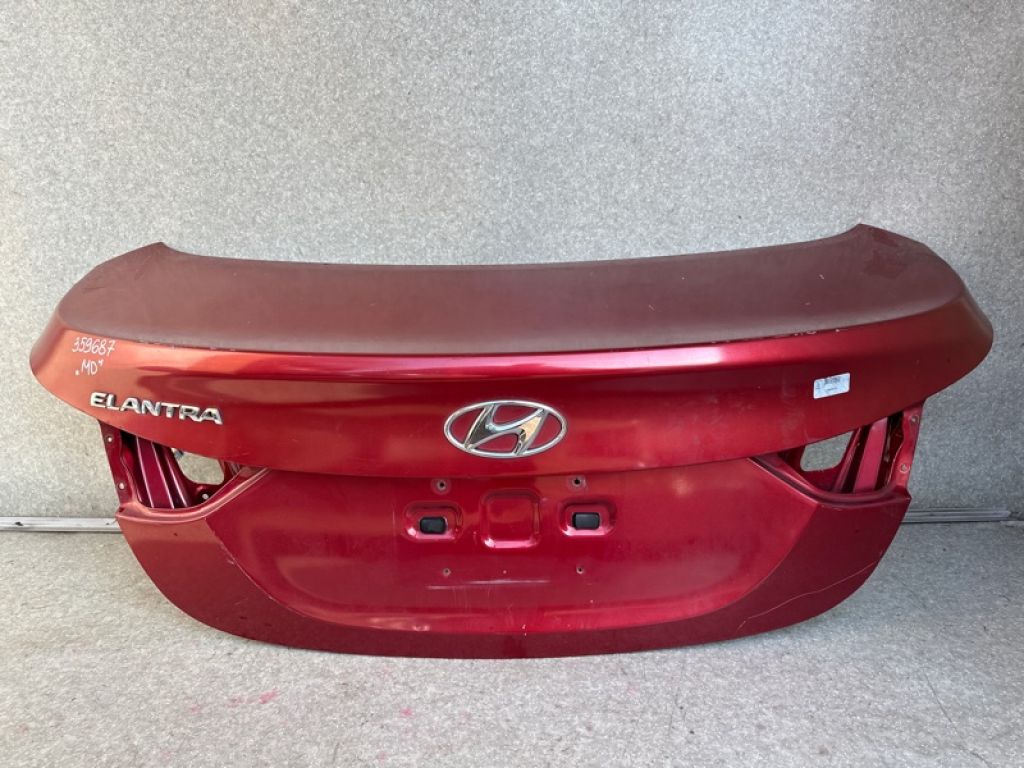 69200-3Y010 | Крышка багажника HYUNDAI ELANTRA MD 10-15 - Фото 2