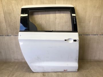 Двері зсувні прав. CHRYSLER PACIFICA 16-20