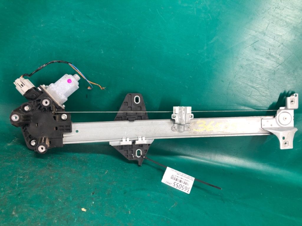 72710-STX-A02 | Стеклоподъемник задн. прав. ACURA MDX (YD2) 06-13