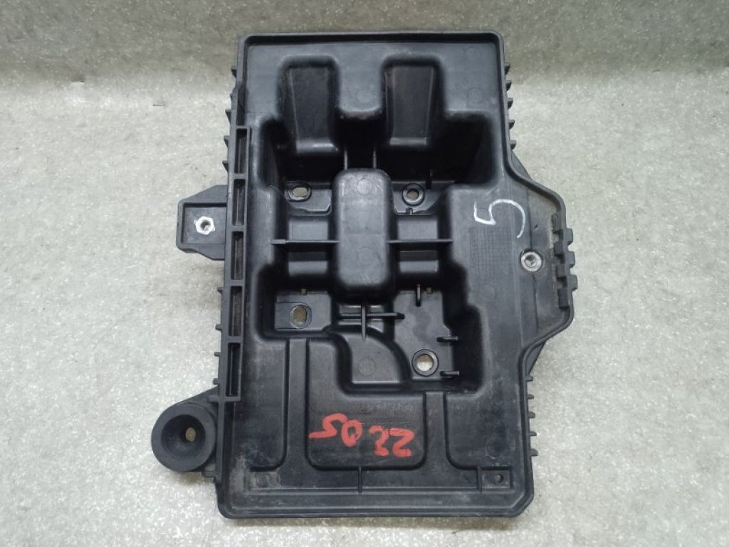 37150D3500 | Полка аккумулятора HYUNDAI TUCSON TL 15-20