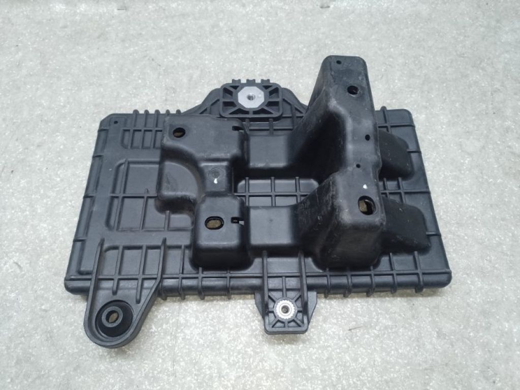 37150D3500 | Полка аккумулятора HYUNDAI TUCSON TL 15-20 - Фото 2