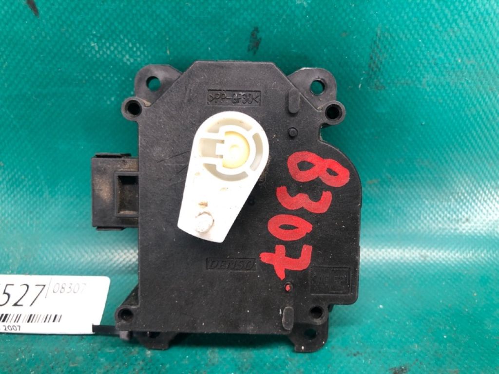 TD11-61-B60 | Моторчик заслінки пічки MAZDA CX-9 06-16 - Фото 3