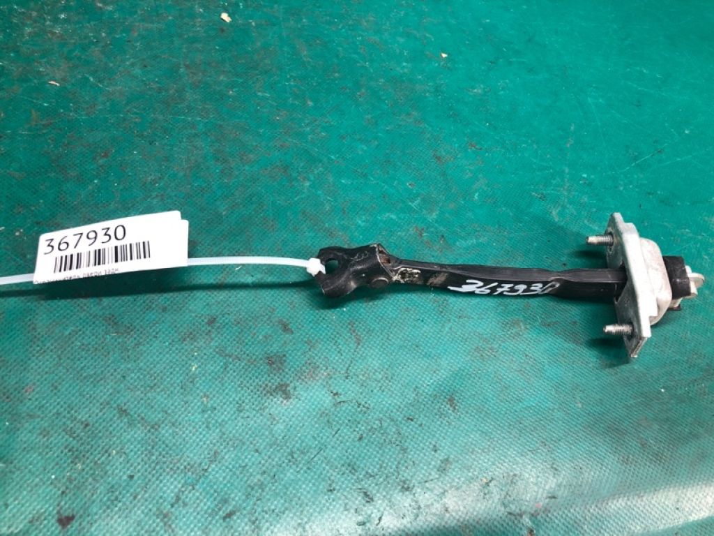 68630-06030 | Обмежувач дверей задн. TOYOTA CAMRY 40 06-11