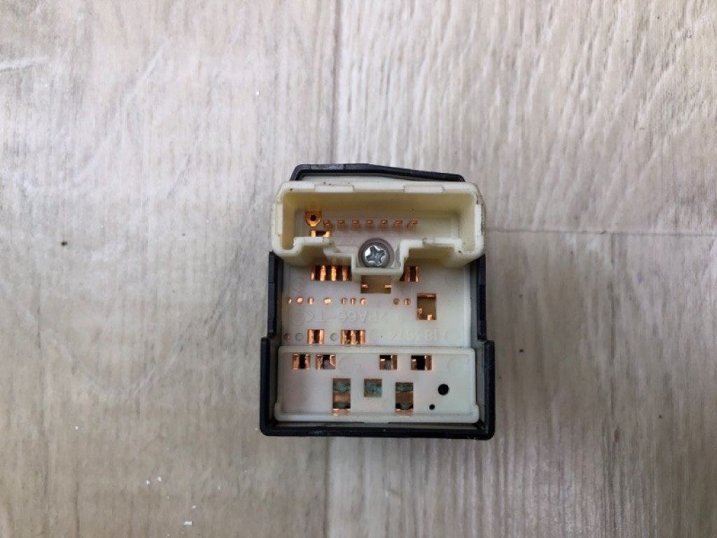 84820-06061 | Блок керування склопідіймачами TOYOTA CAMRY 50 12-15 - Фото 4