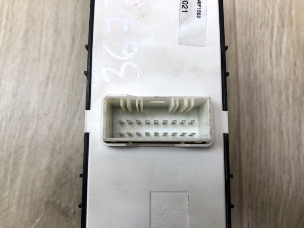 93571 K0105 | Блок управления стеклоподъемниками KIA SOUL SK3 19- - Фото 5