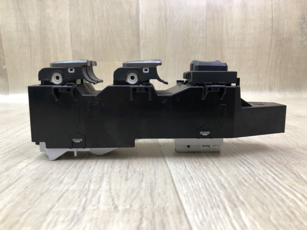 93570 2W000 | Блок керування склопідіймачами HYUNDAI SANTA FE (DM) 12-18 - Фото 3