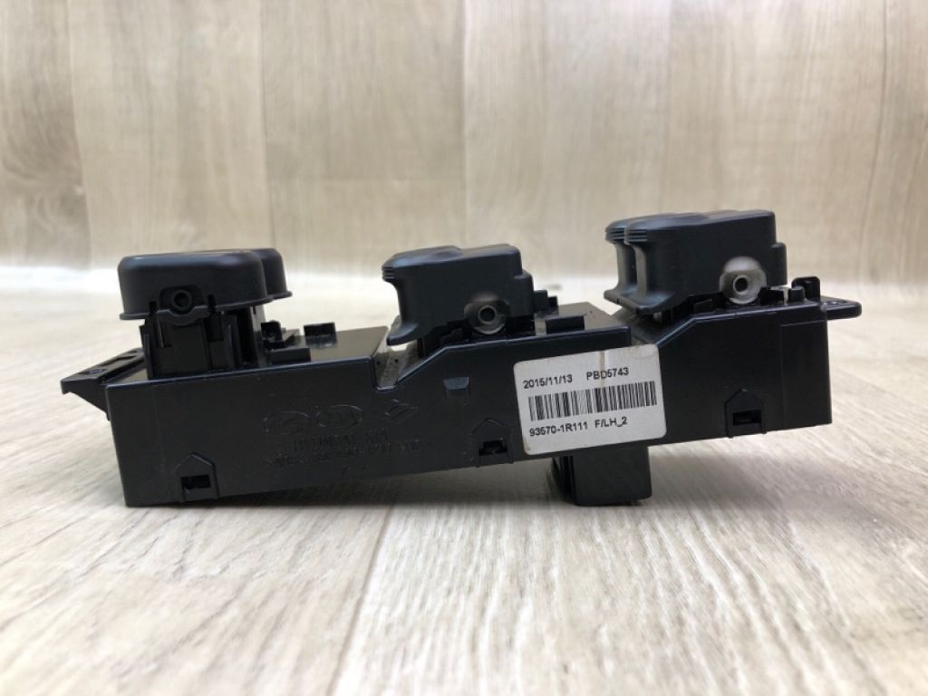 93570 1R111 | Блок керування склопідіймачами HYUNDAI ACCENT RB 10- - Фото 3