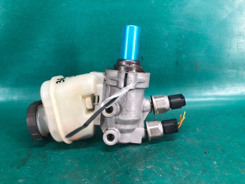 46010-CG010 | Головний гальмівний циліндр INFINITI FX S50 03-08