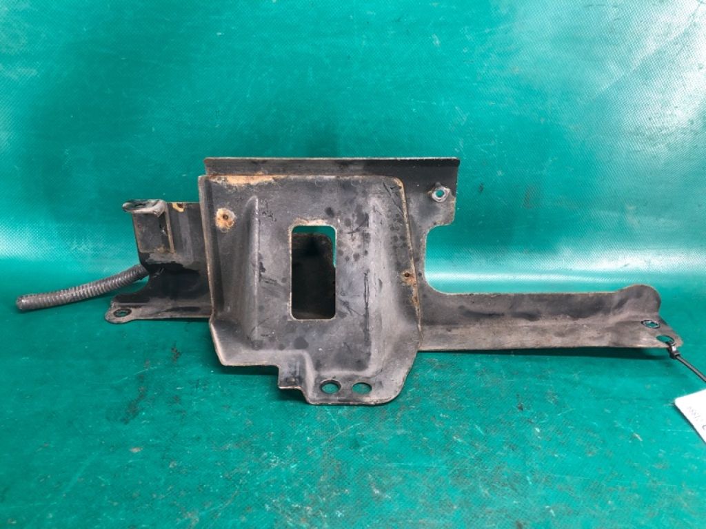 28452-CG000 | Кронштейн INFINITI FX S50 03-08