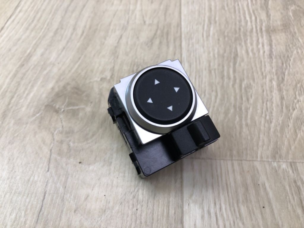 93530 K0000 | Блок управления зеркалами KIA SOUL SK3 19-