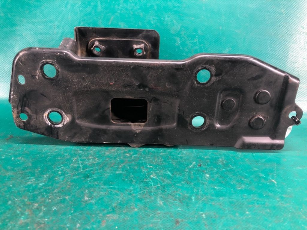 62210-CG000 | Кронштейн підсилювача переднього бампера прав. INFINITI FX S50 03-08 - Фото 3