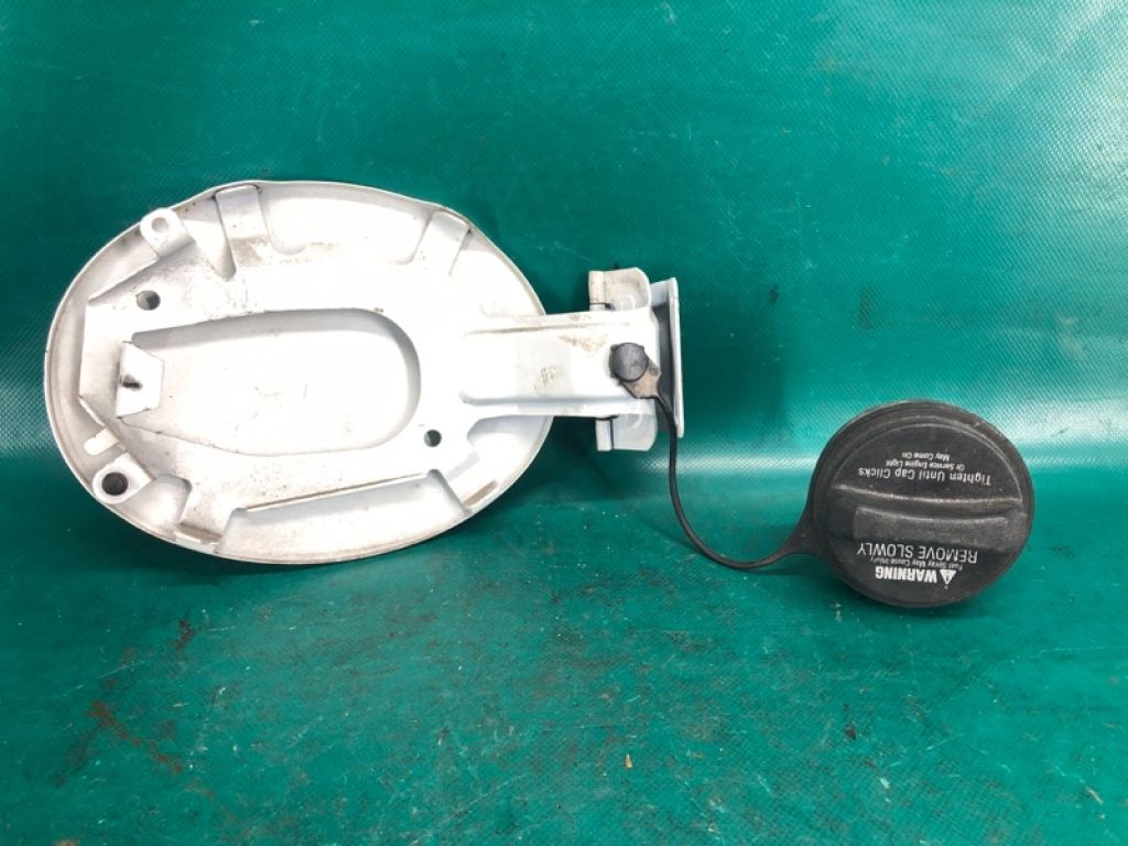 TD11-42-410B | Лючок паливного бака MAZDA CX-9 06-16 - Фото 2