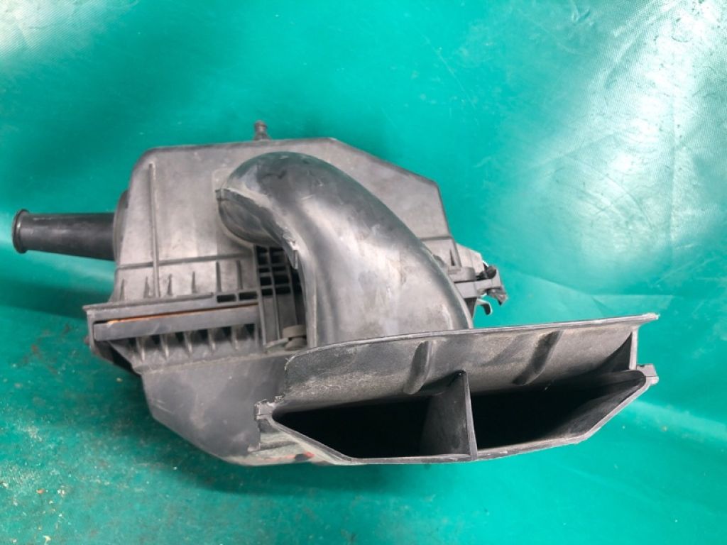 CY01-13-300B | Корпус повітряного фільтра MAZDA CX-9 06-16 - Фото 7