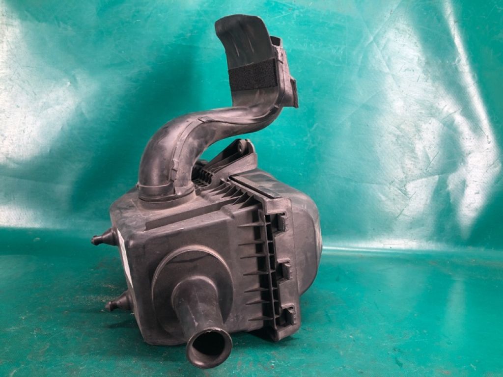 CY01-13-300B | Корпус повітряного фільтра MAZDA CX-9 06-16 - Фото 8