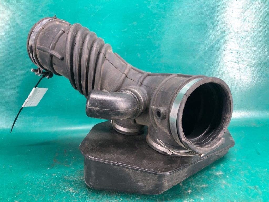 CY01-13-220A | патрубок повітряного фільтра MAZDA CX-9 06-16 - Фото 3