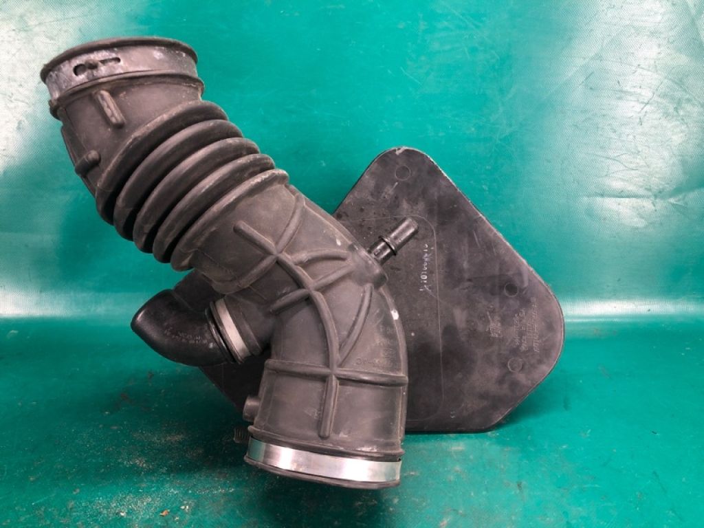 CY01-13-220A | патрубок повітряного фільтра MAZDA CX-9 06-16 - Фото 6