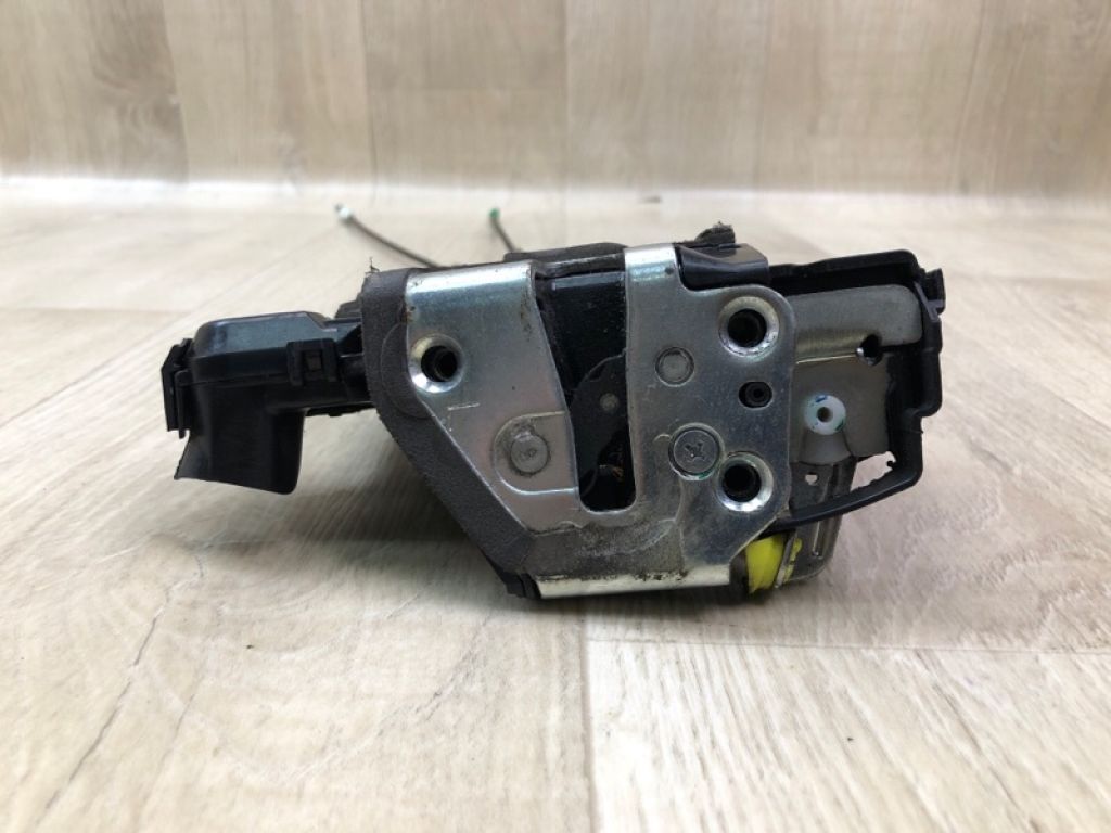 69040-0C050 | Замок двері передн. лів. TOYOTA CAMRY 50 12-15 - Фото 3