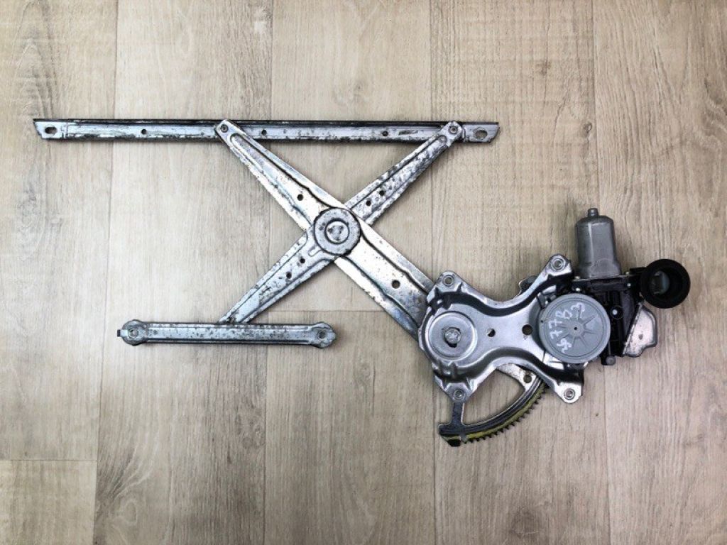 85720-0R050 | Склопідйомник передн. лів. TOYOTA CAMRY 50 12-15