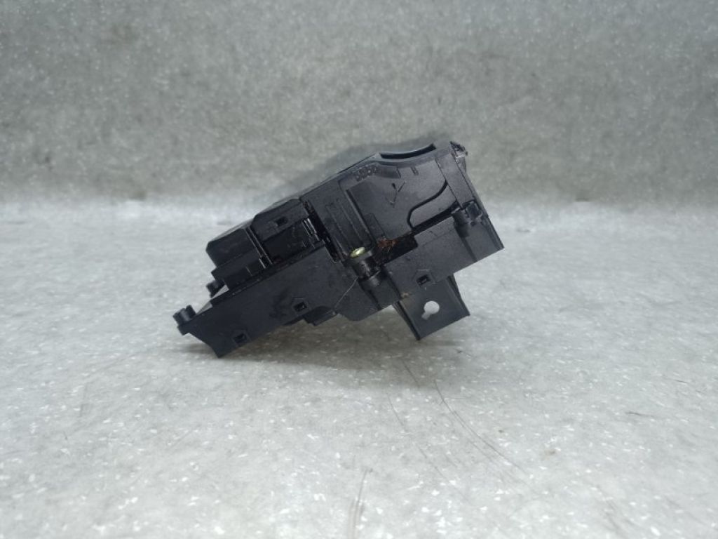 93300D3AC04X | Кнопка стояночного тормоза HYUNDAI TUCSON TL 15-20 - Фото 2