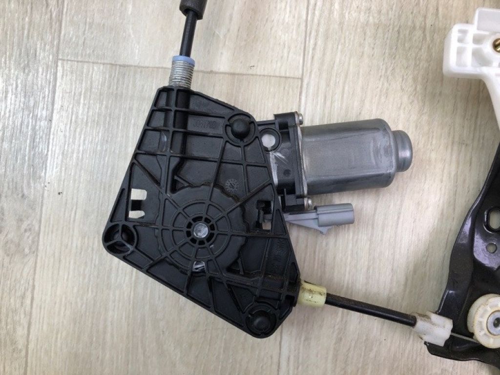 68314 759AA | Склопідйомник задн. лів. CHRYSLER PACIFICA 16-20 - Фото 4