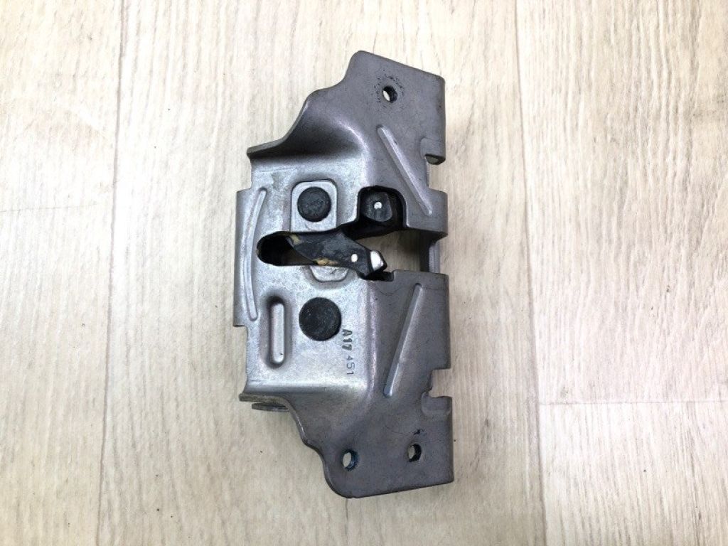 68185 985AC | Замок двері бічної задн. лів. CHRYSLER PACIFICA 16-20