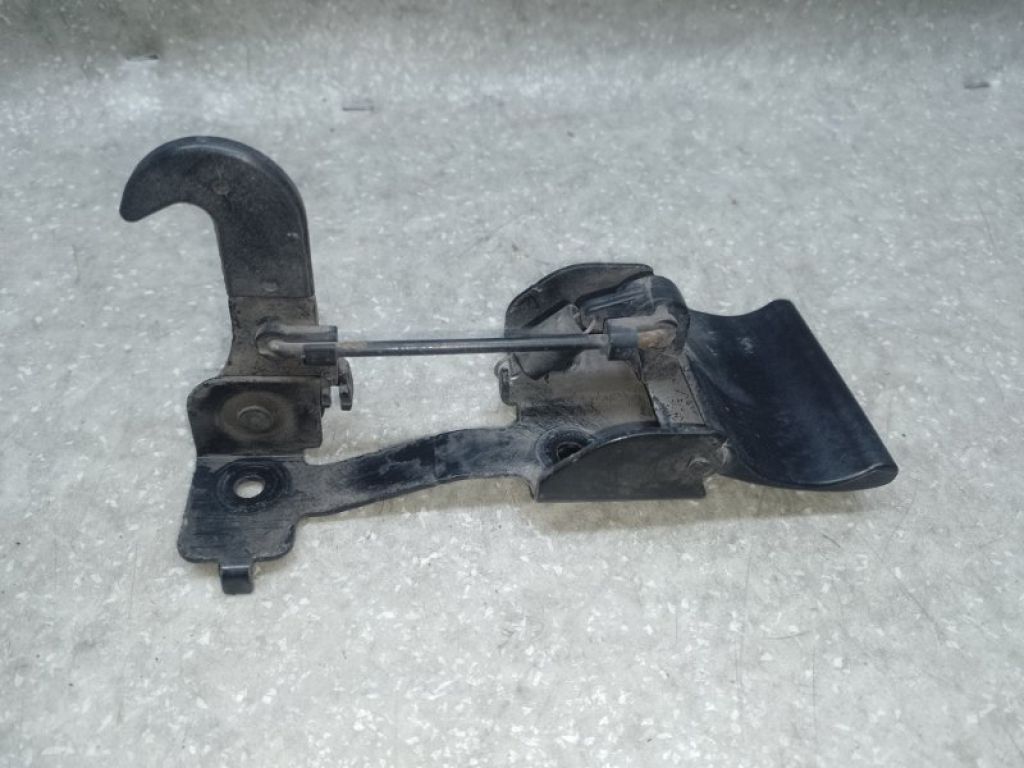81140D3000 | Крюк замка капота HYUNDAI TUCSON TL 15-20