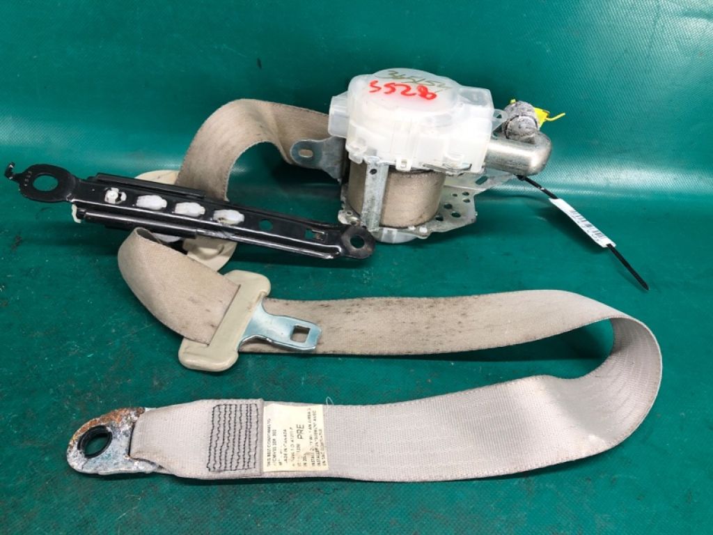 73220-06160-E1 | Ремінь безпеки передн. лів. TOYOTA CAMRY 40 06-11