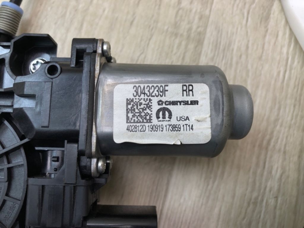 68314 758AA | Склопідйомник задн. прав. CHRYSLER PACIFICA 16-20 - Фото 9