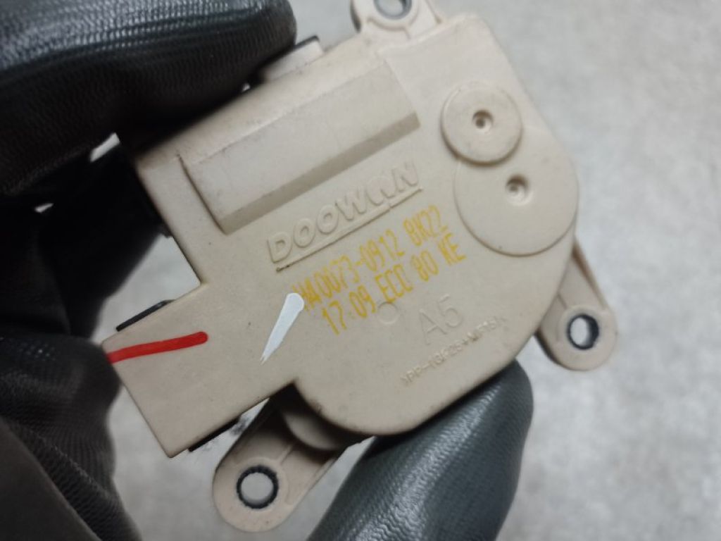 971573T000 | Моторчик заслонки печки HYUNDAI TUCSON TL 15-20 - Фото 4