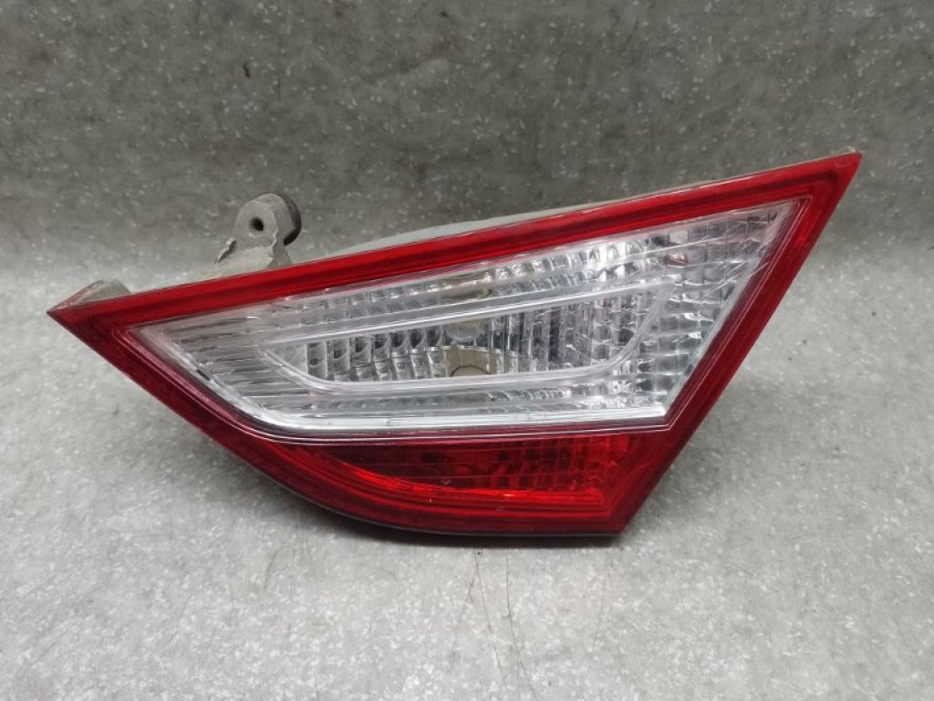 92404-3Q000 | Ліхтар внутрішній прав. HYUNDAI SONATA YF 10-14